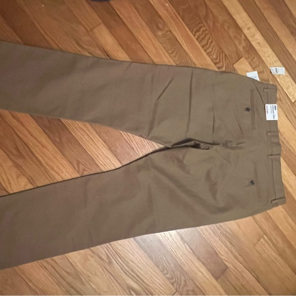 Old navy chino pants - Picture 4 of 5